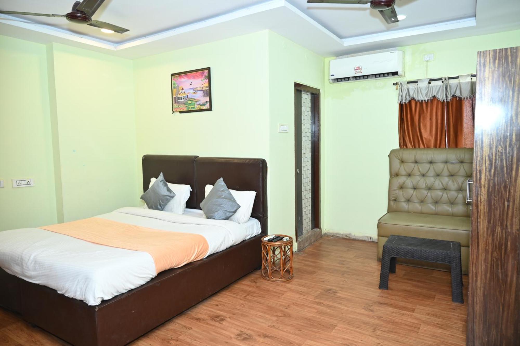 Hotel Ankitha Grand Haidarábád Kültér fotó